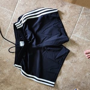 Running shorts